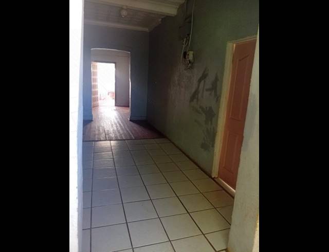 4 BEDROOM HOUSE FOR SALE IN LORENTZVILLE